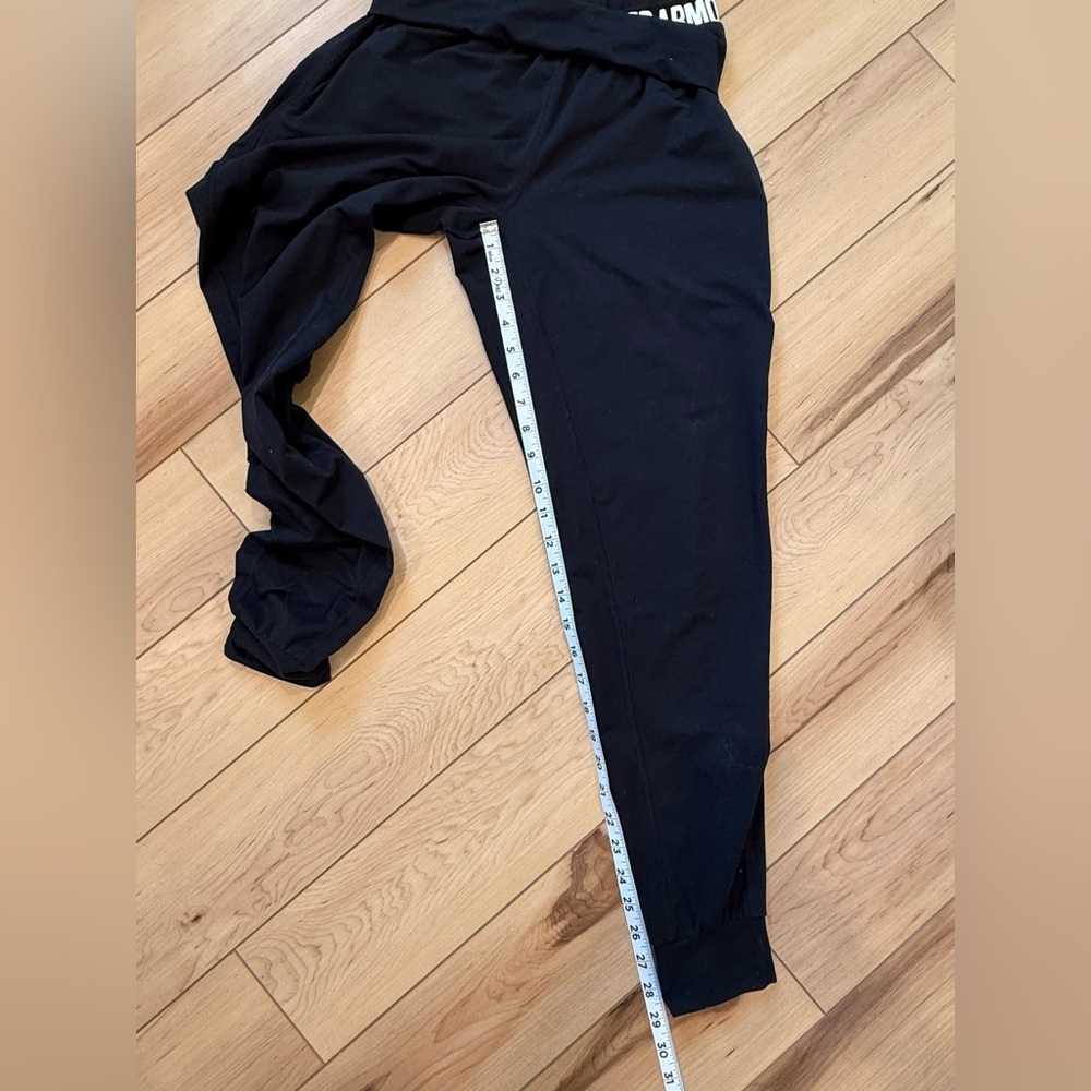 Under Armour Pants - Picture 5 of 5